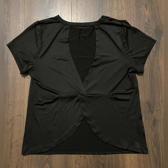 Women’s Fitkicks Crossover Black Shirt M - Picture 6 of 9